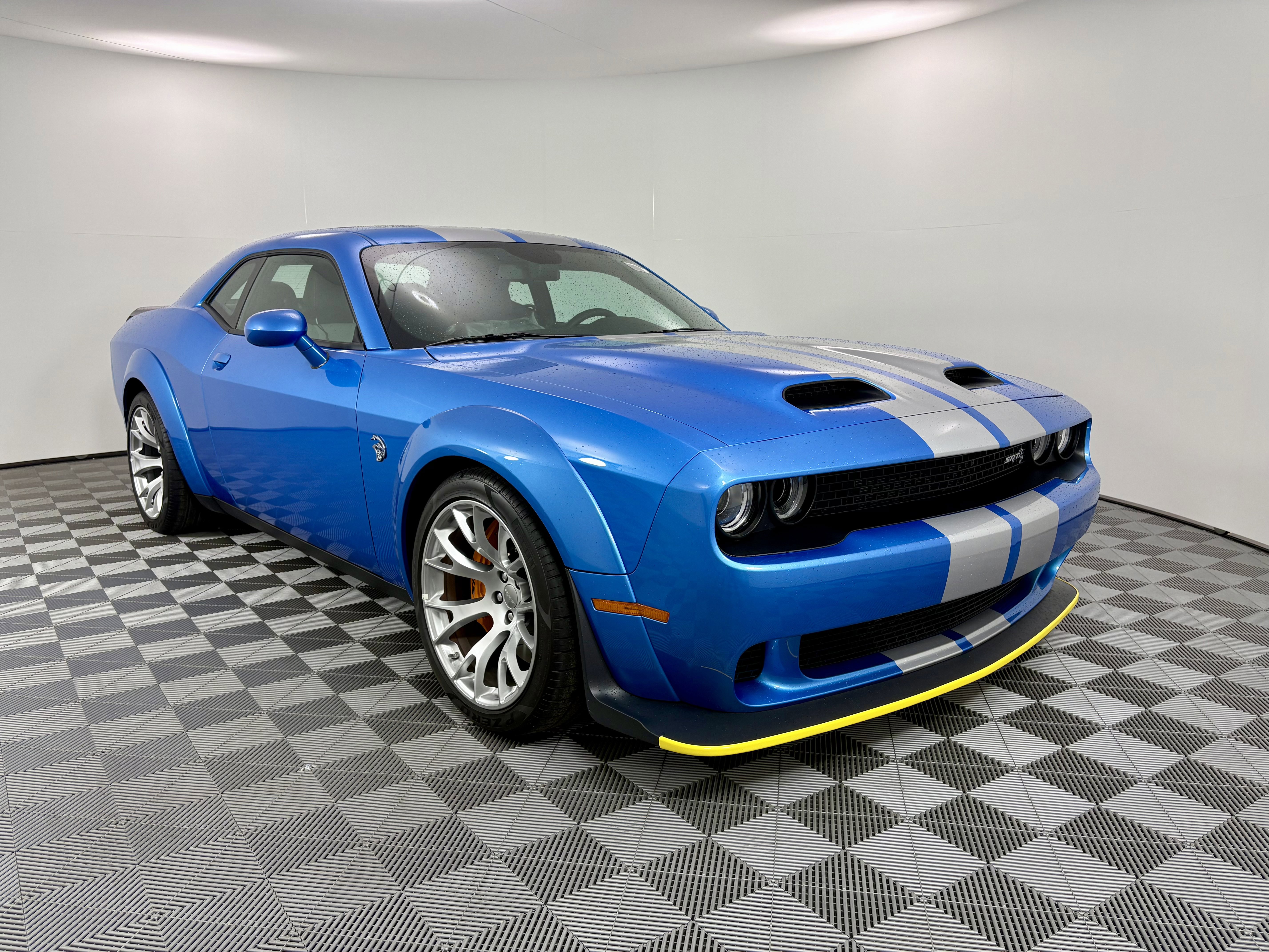 Used 2023 Dodge Challenger SRT Hellcat image 7
