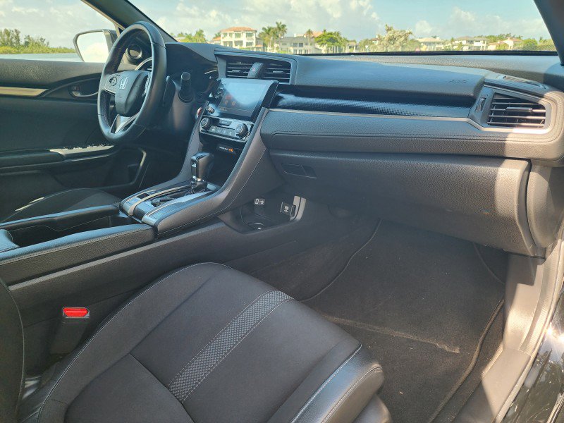 Used 2021 Honda Civic Sport image 9