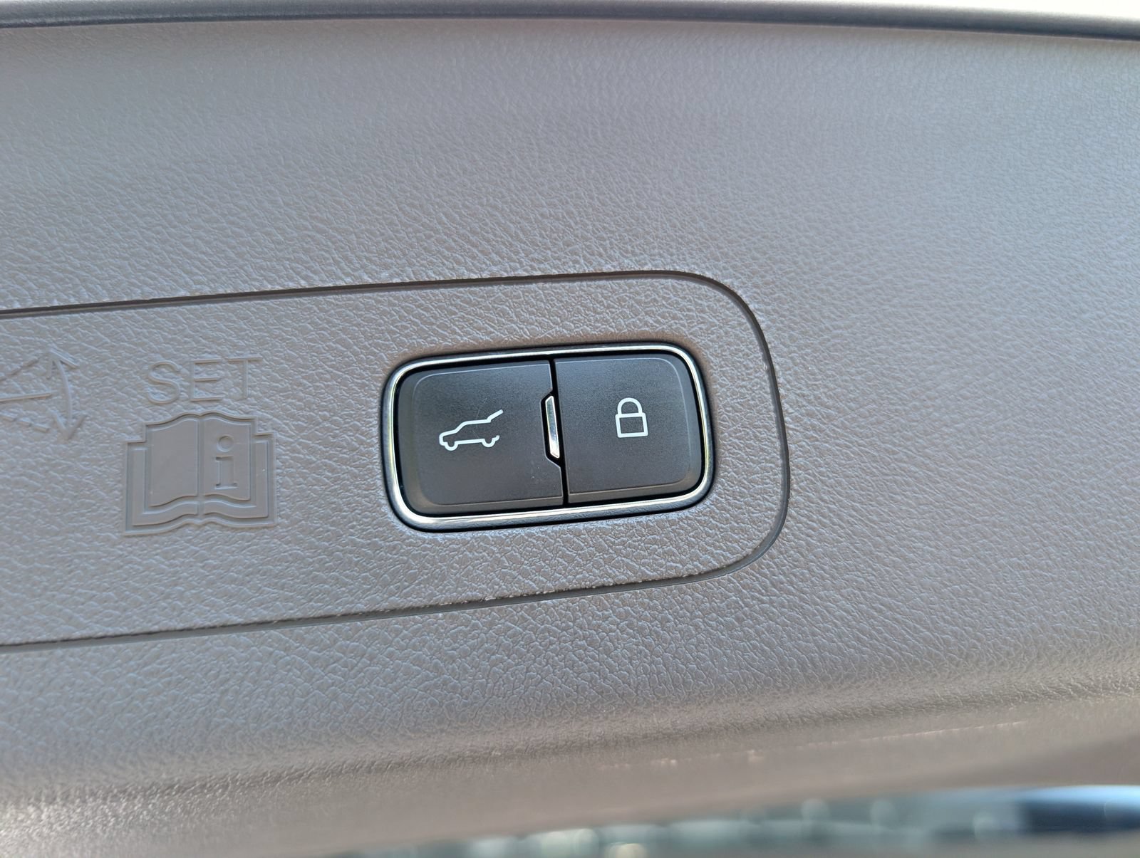 Used 2023 Lincoln Aviator 2WD image 27