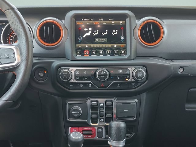 Used 2023 Jeep Gladiator Mojave w/ Cold Weather Group AWD/4WD image 13