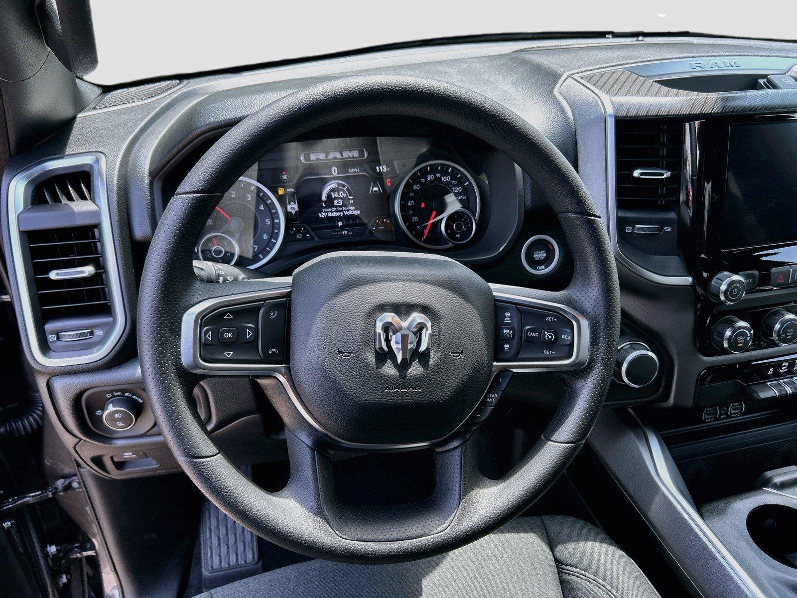 New 2026 RAM 1500 Express AWD/4WD image 34