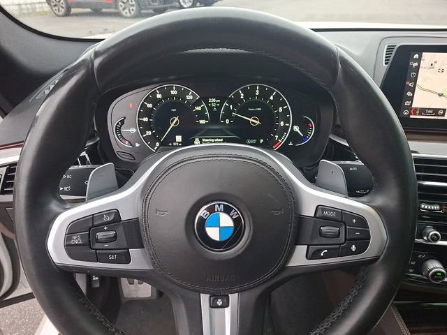 Used 2019 BMW 540i w/ M Sport Package image 18
