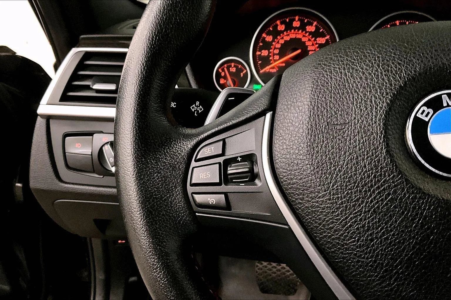 Used 2016 BMW 328i xDrive Sedan image 17