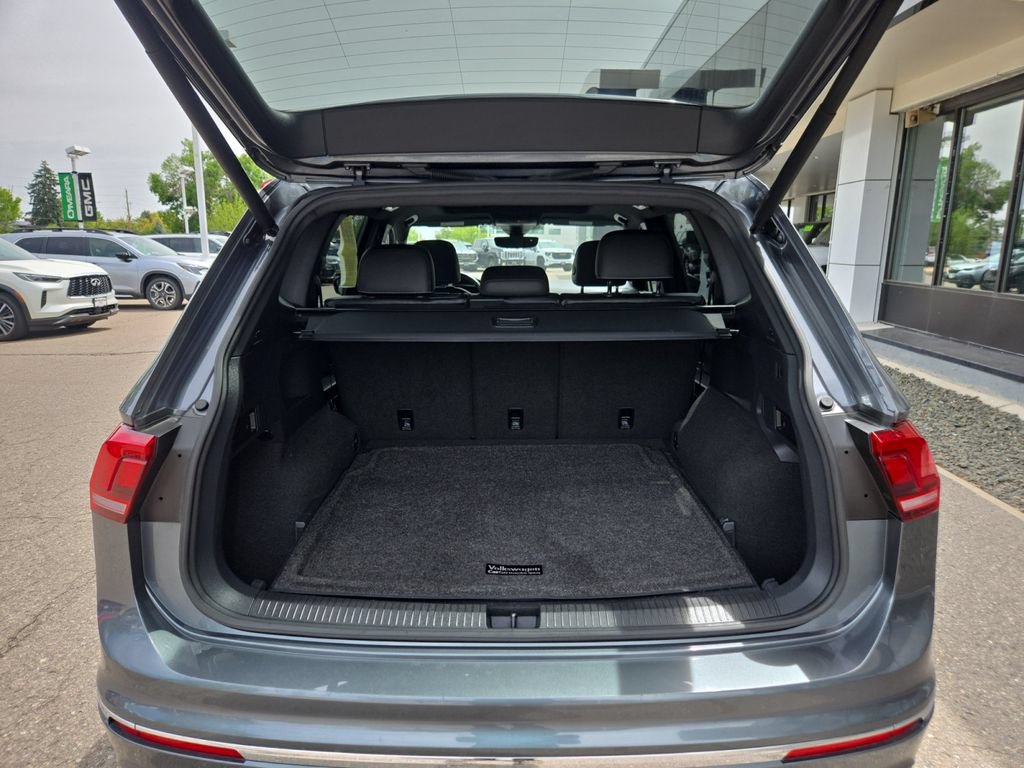 Used 2021 Volkswagen Tiguan SEL Premium R-Line AWD/4WD image 18