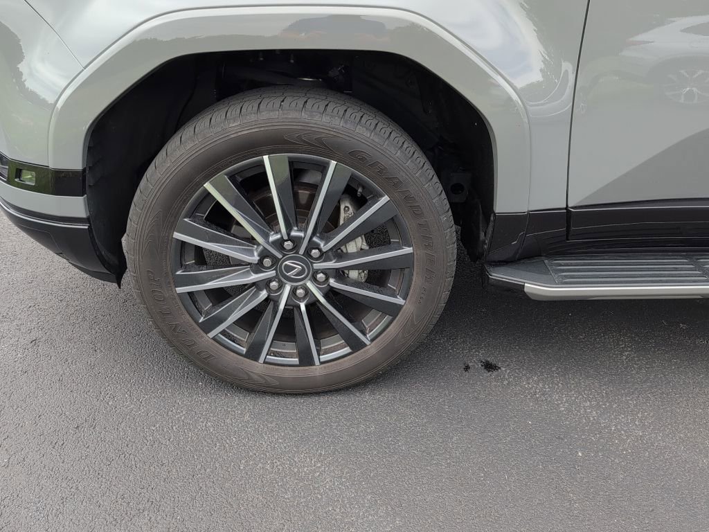 Used 2025 Lexus GX 550 w/ Cold Area Package AWD/4WD image 49