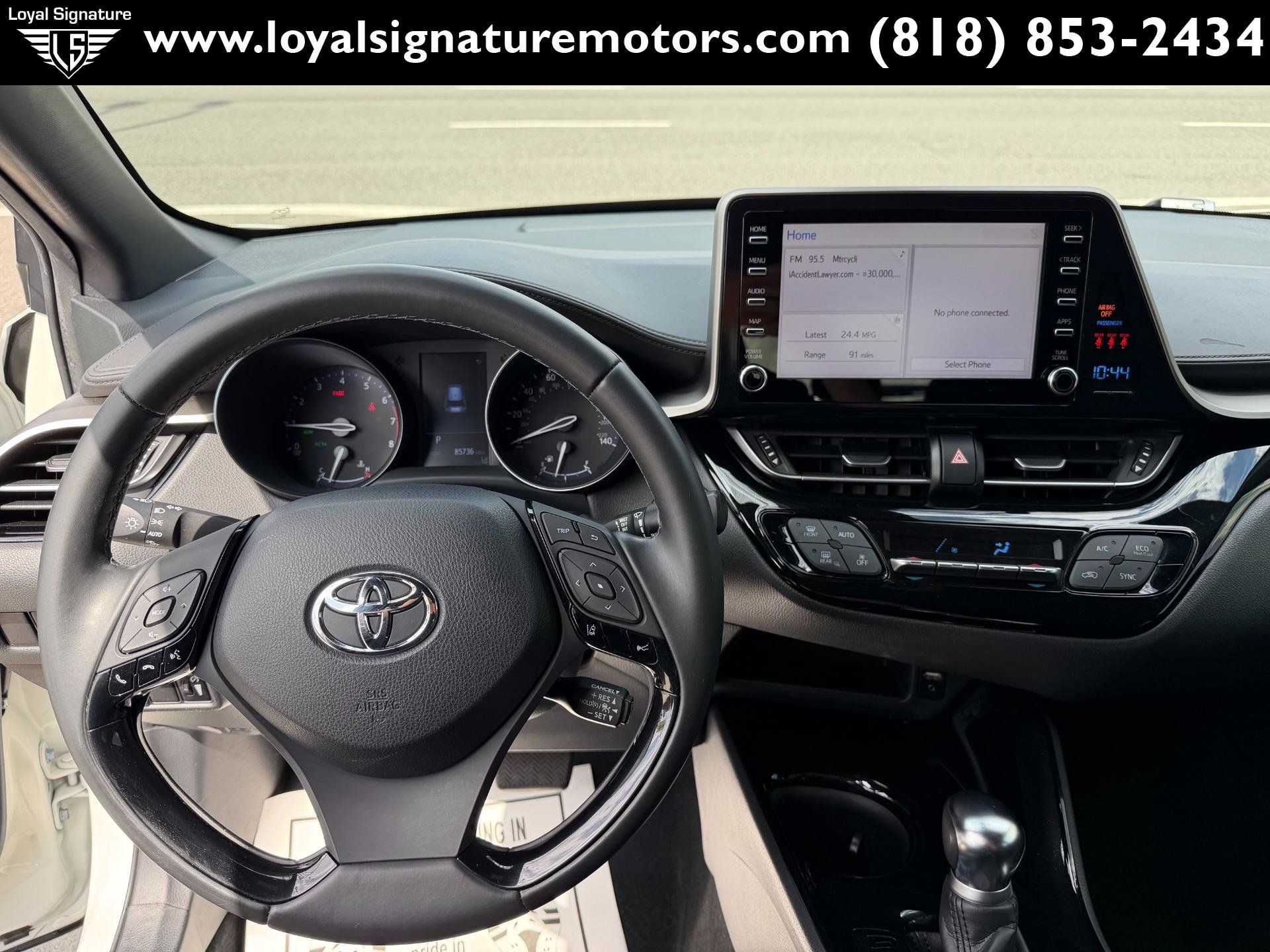 Used 2019 Toyota C-HR XLE FWD image 21