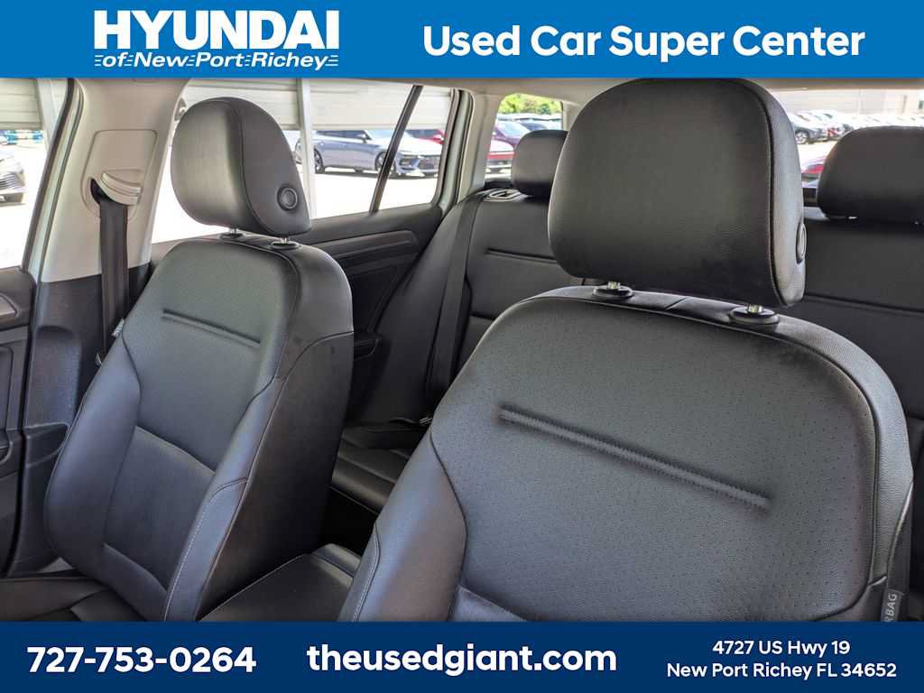 Used 2017 Volkswagen Golf Alltrack SE AWD/4WD image 7