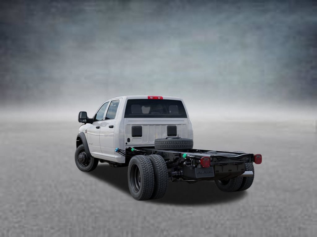 New 2025 RAM 5500 Tradesman AWD/4WD image 3