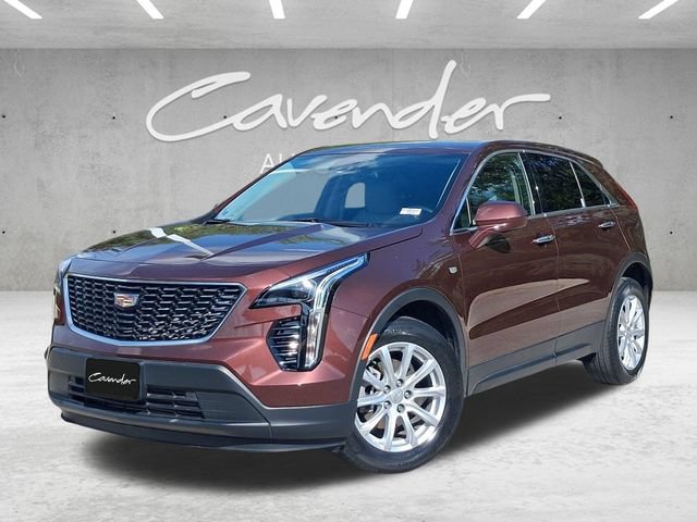 Used 2023 Cadillac XT4 Luxury w/ Cold Weather Package FWD image 1