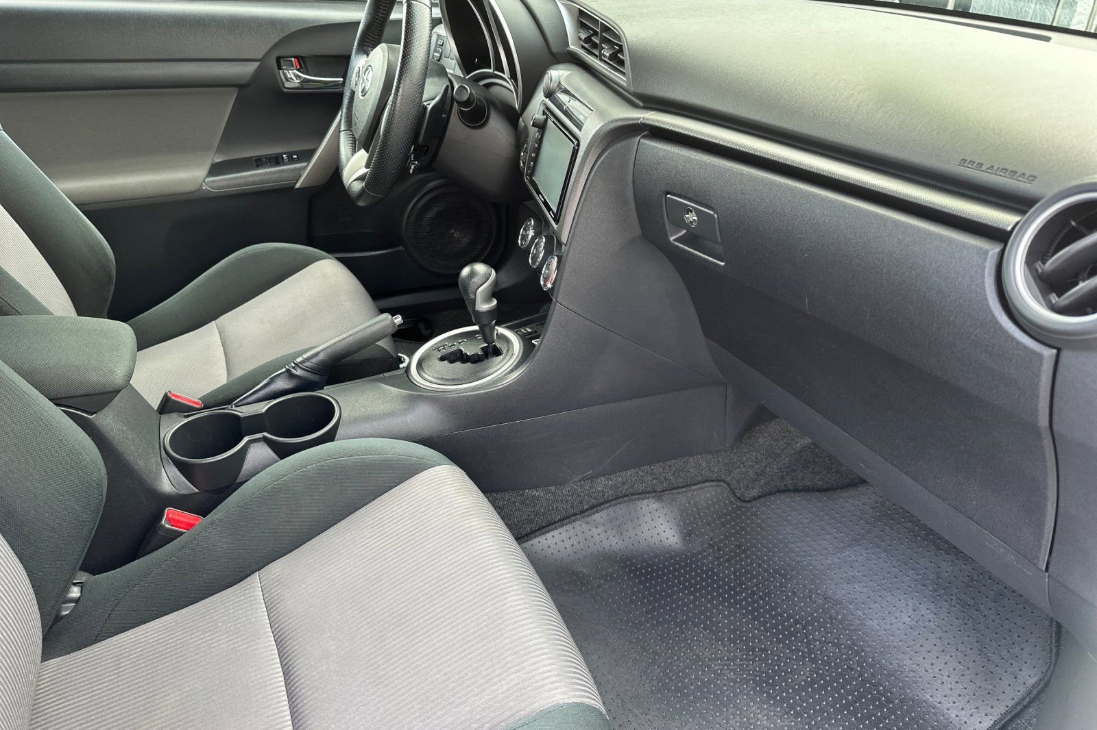 Used 2016 Scion tC Base image 15