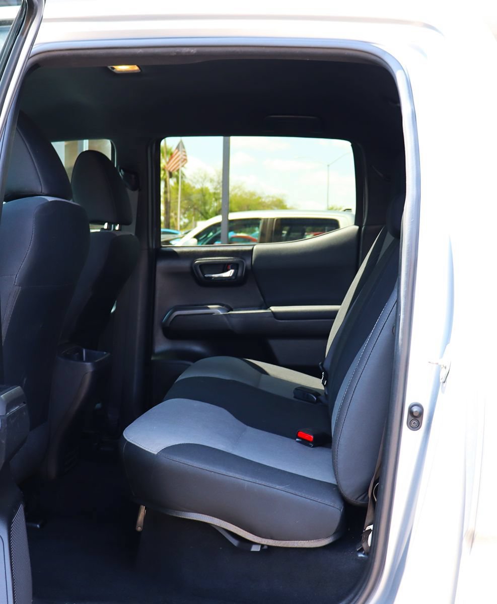 Used 2021 Toyota Tacoma TRD Off-Road w/ Technology Package AWD/4WD image 33