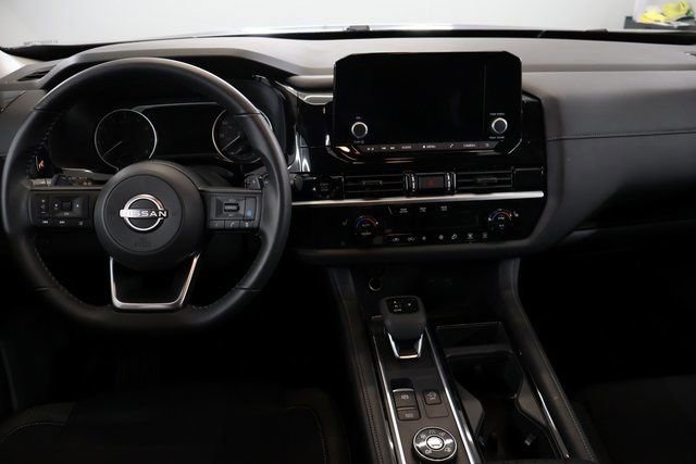 Certified 2025 Nissan Pathfinder SV w/ SV Premium Package image 12