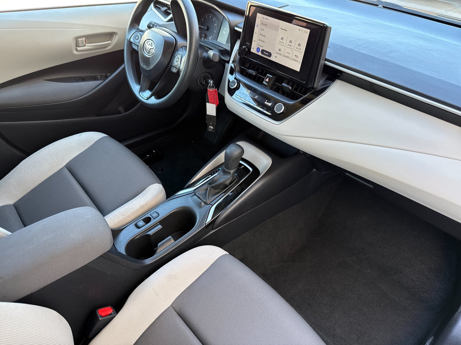 Certified 2025 Toyota Corolla LE FWD image 14