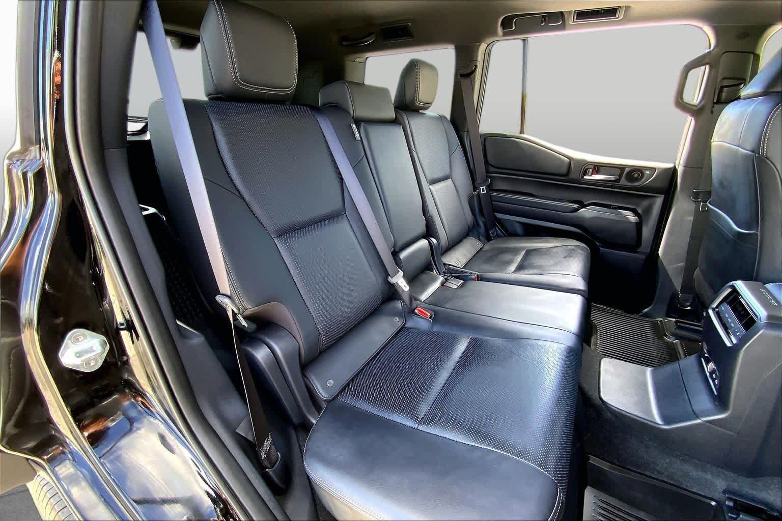 Used 2026 Toyota Land Cruiser w/ Premium Package AWD/4WD image 19