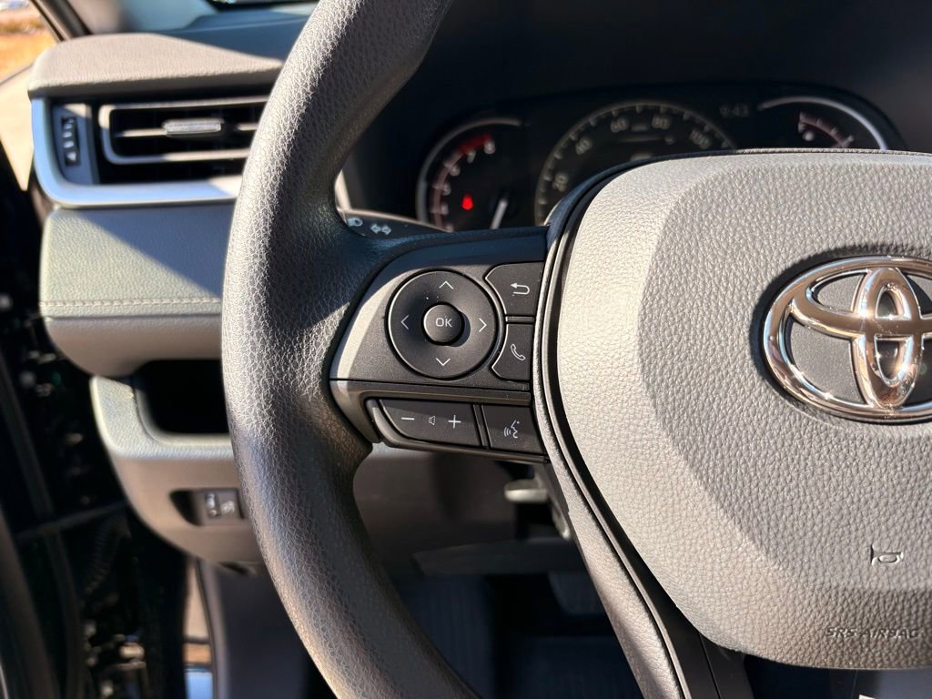 Used 2025 Toyota RAV4 LE image 20