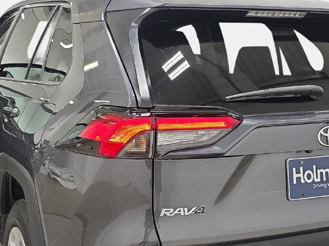 Certified 2023 Toyota RAV4 LE AWD/4WD image 30