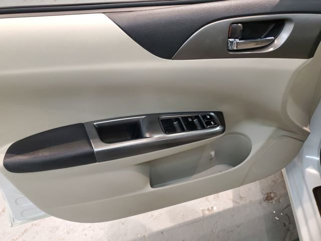 Used 2011 Subaru Impreza 2.5i Premium w/ PWR Moonroof Value Pkg image 11