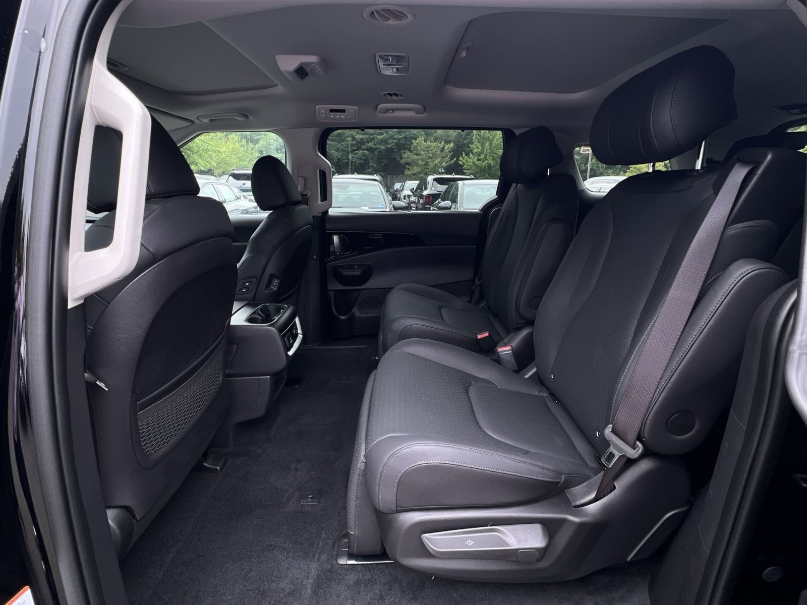 New 2027 Kia Carnival SX Prestige FWD image 31