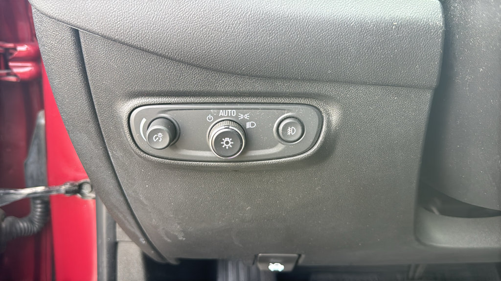 Used 2020 Chevrolet Equinox LT w/ Driver Convenience Package FWD image 16