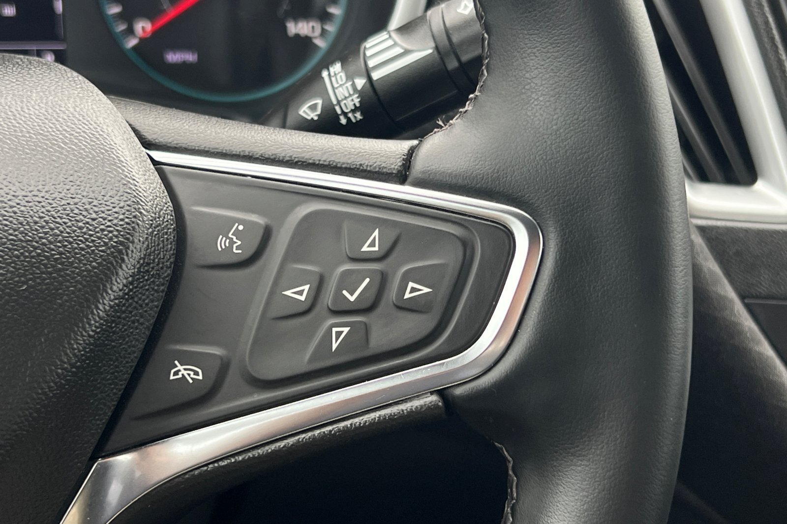 Used 2024 Chevrolet Malibu RS FWD image 26