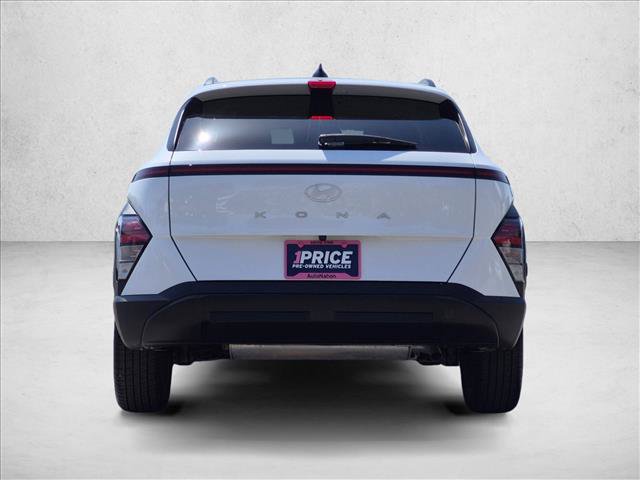 Used 2025 Hyundai Kona SEL FWD image 7