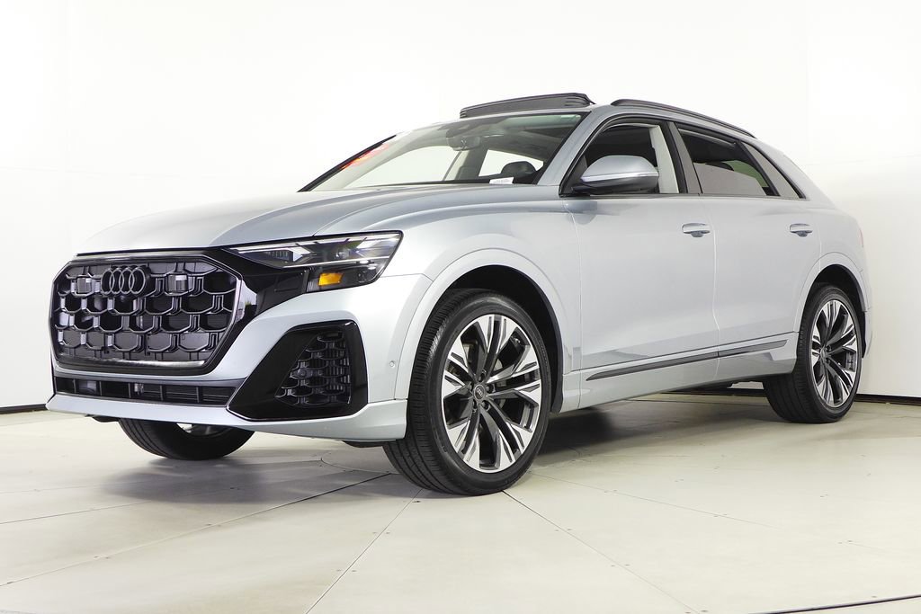Used 2024 Audi Q8 Premium Plus w/ Premium Plus Package AWD/4WD image 2
