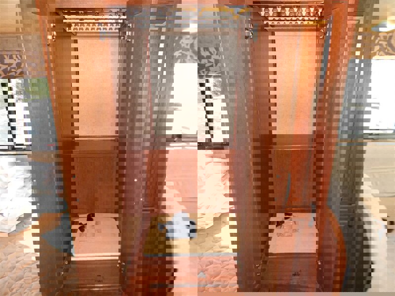 Used 2015 Mercedes-Benz Sprinter 3500 image 44