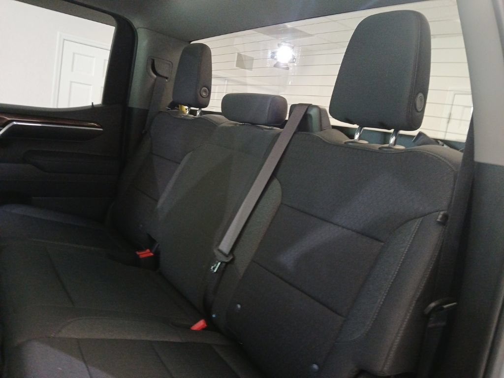 Used 2023 Chevrolet Silverado 1500 RST AWD/4WD image 13