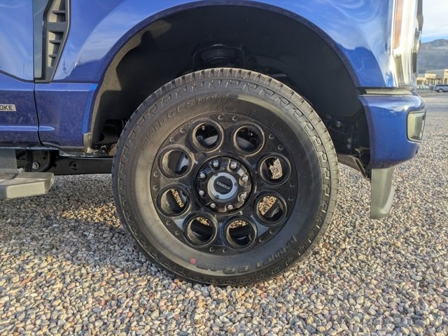 New 2026 Ford F350 Lariat w/ Black Appearance Package image 9