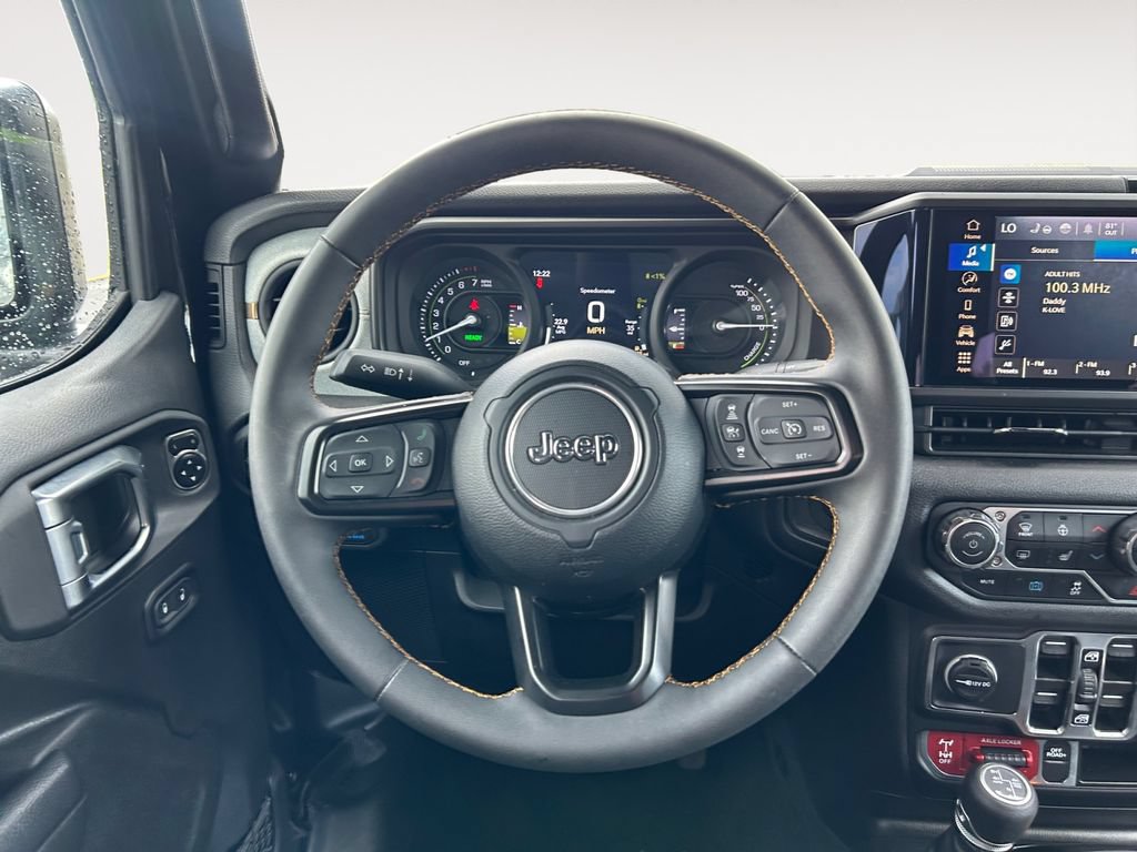 Used 2024 Jeep Wrangler Unlimited AWD/4WD image 12
