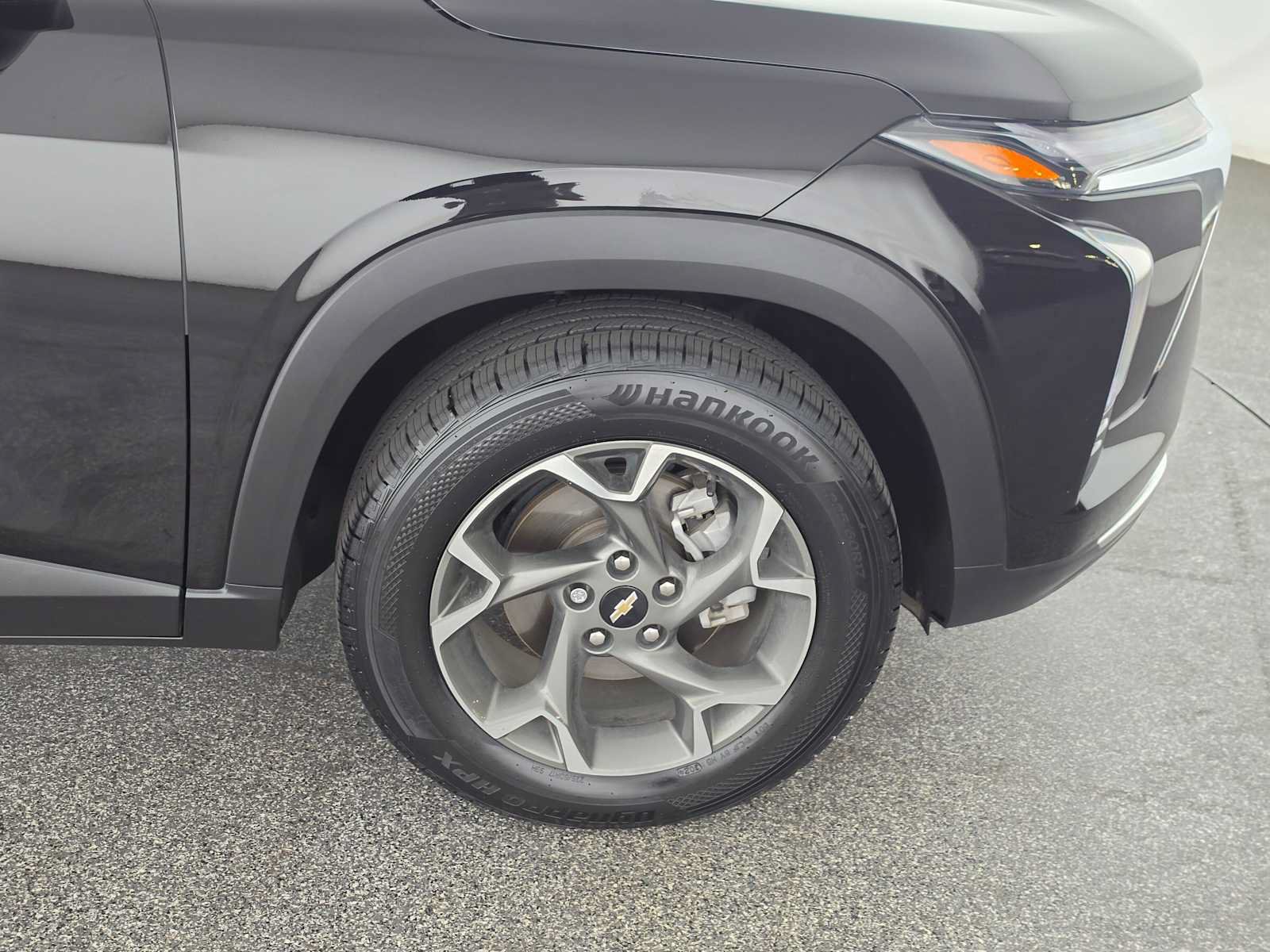 Used 2025 Chevrolet Trax LT w/ Driver Confidence Package FWD image 9