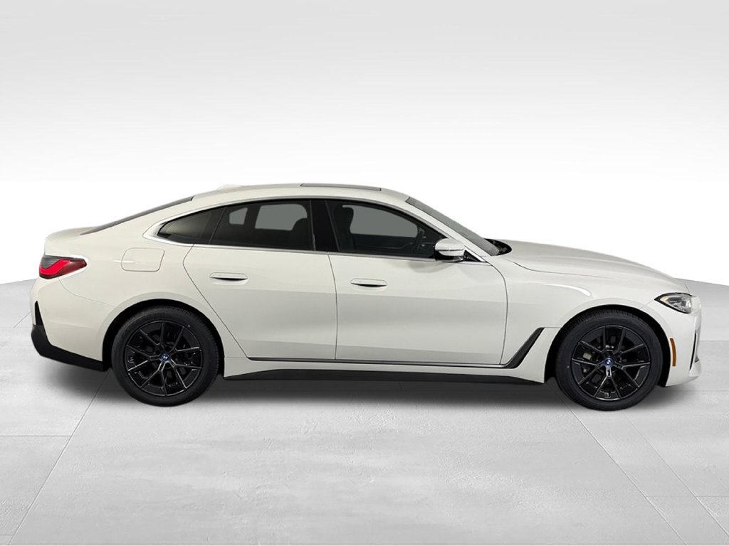 Used 2023 BMW i4 eDrive40 RWD image 5