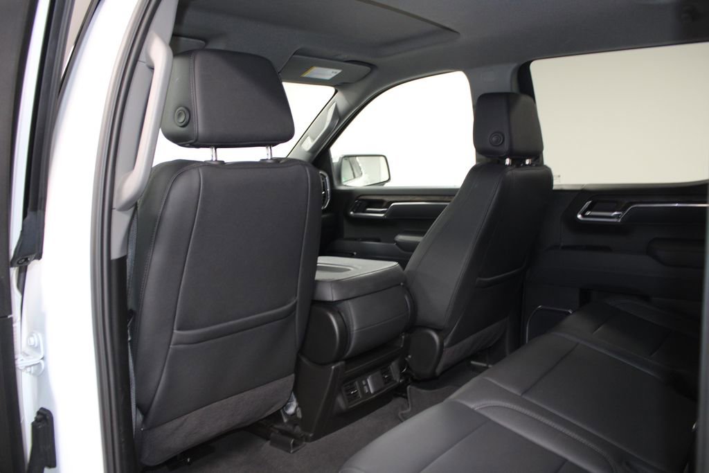 Used 2025 GMC Sierra 1500 SLT AWD/4WD image 24