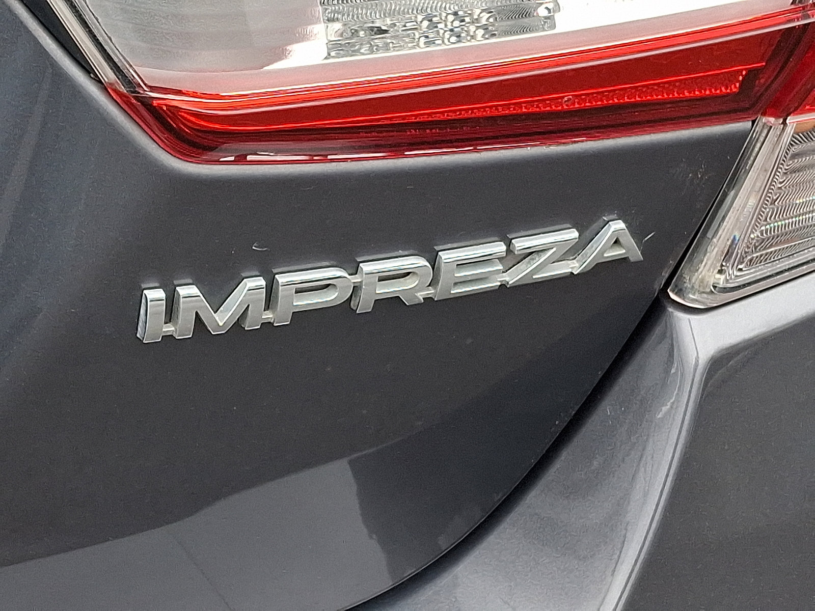 Used 2018 Subaru Impreza 2.0i Premium AWD/4WD image 31