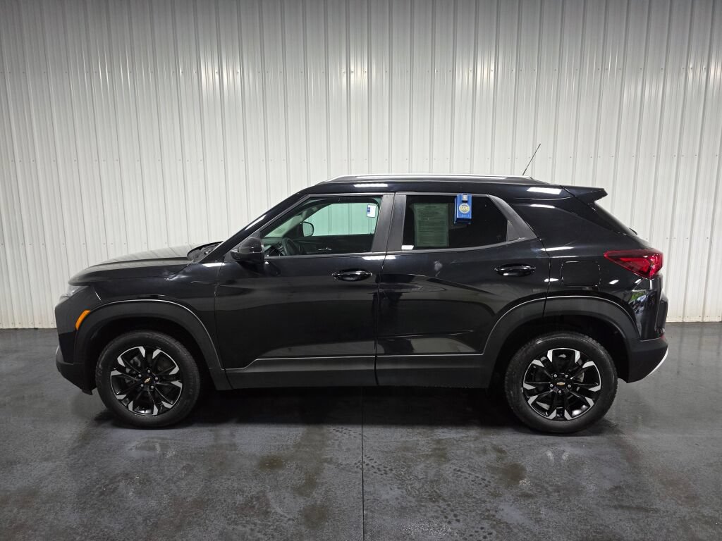 Used 2023 Chevrolet TrailBlazer LT w/ Convenience Package AWD/4WD image 4