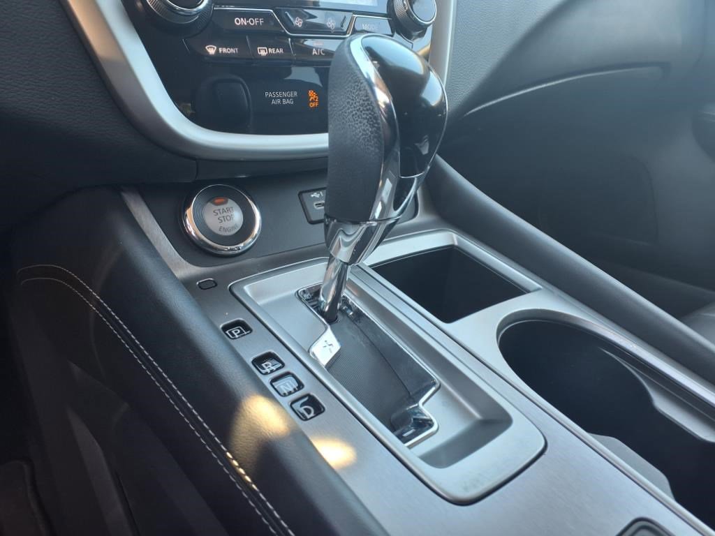 Used 2022 Nissan Murano SV w/ SV Midnight Edition Package image 17