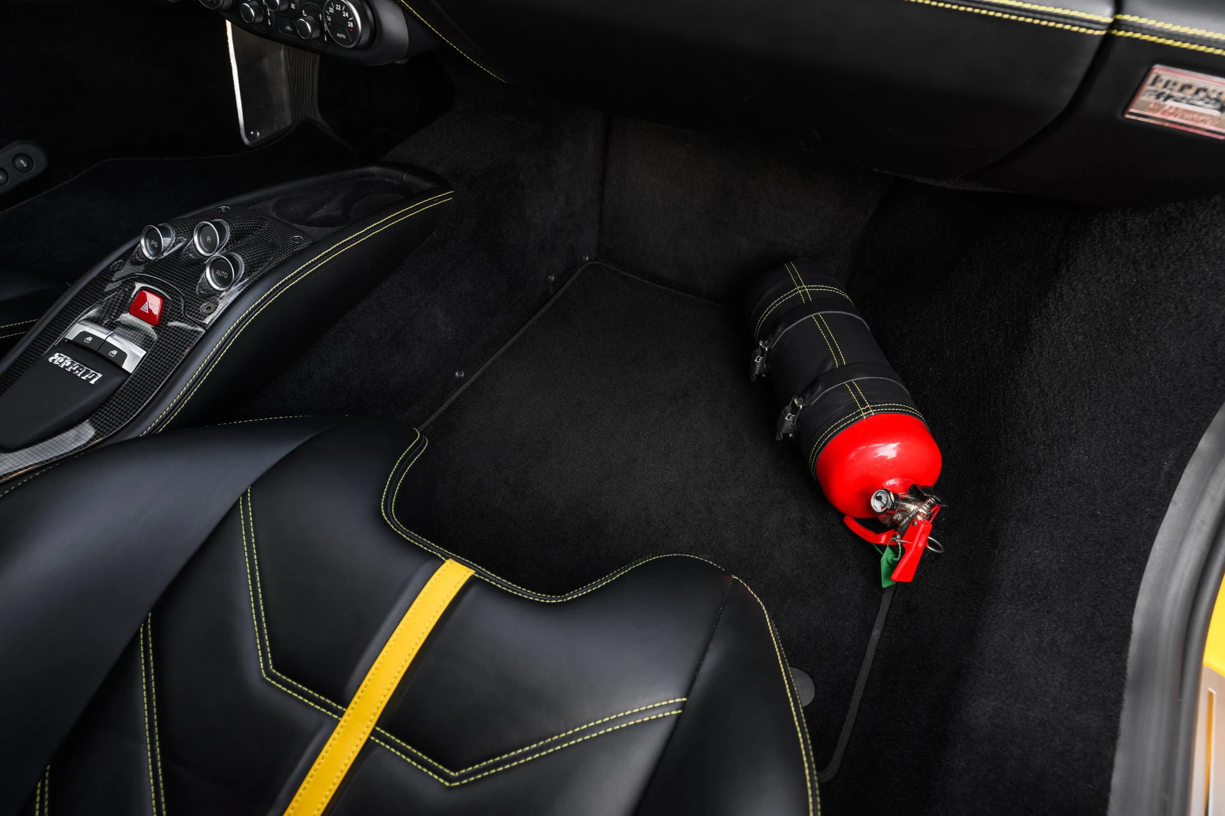 Used 2010 Ferrari 458 Italia Coupe RWD image 37
