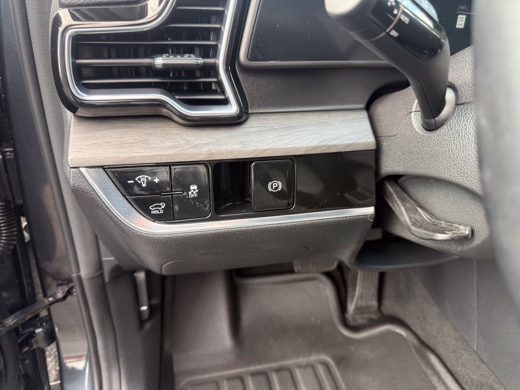 Used 2023 Kia Sportage X-Line w/ X-Line Premium Package AWD/4WD image 13