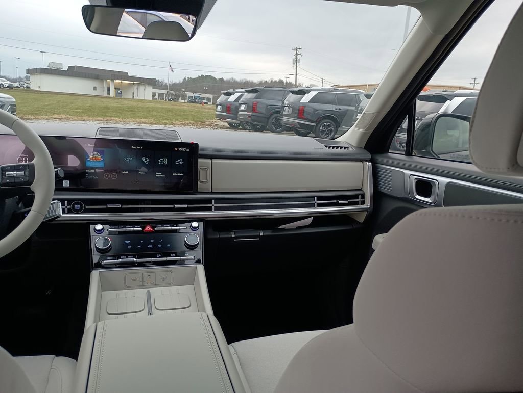 New 2026 Hyundai Santa Fe SE image 11