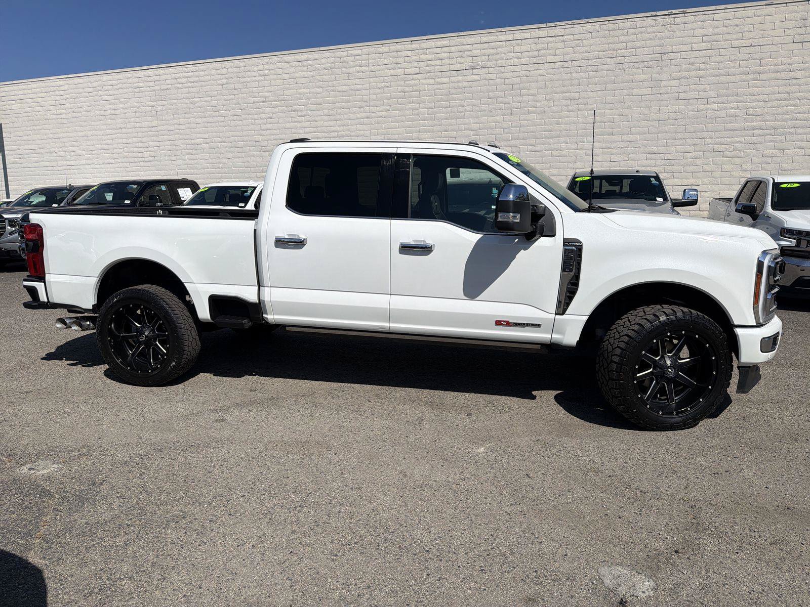 Used 2023 Ford F350 Platinum AWD/4WD image 4