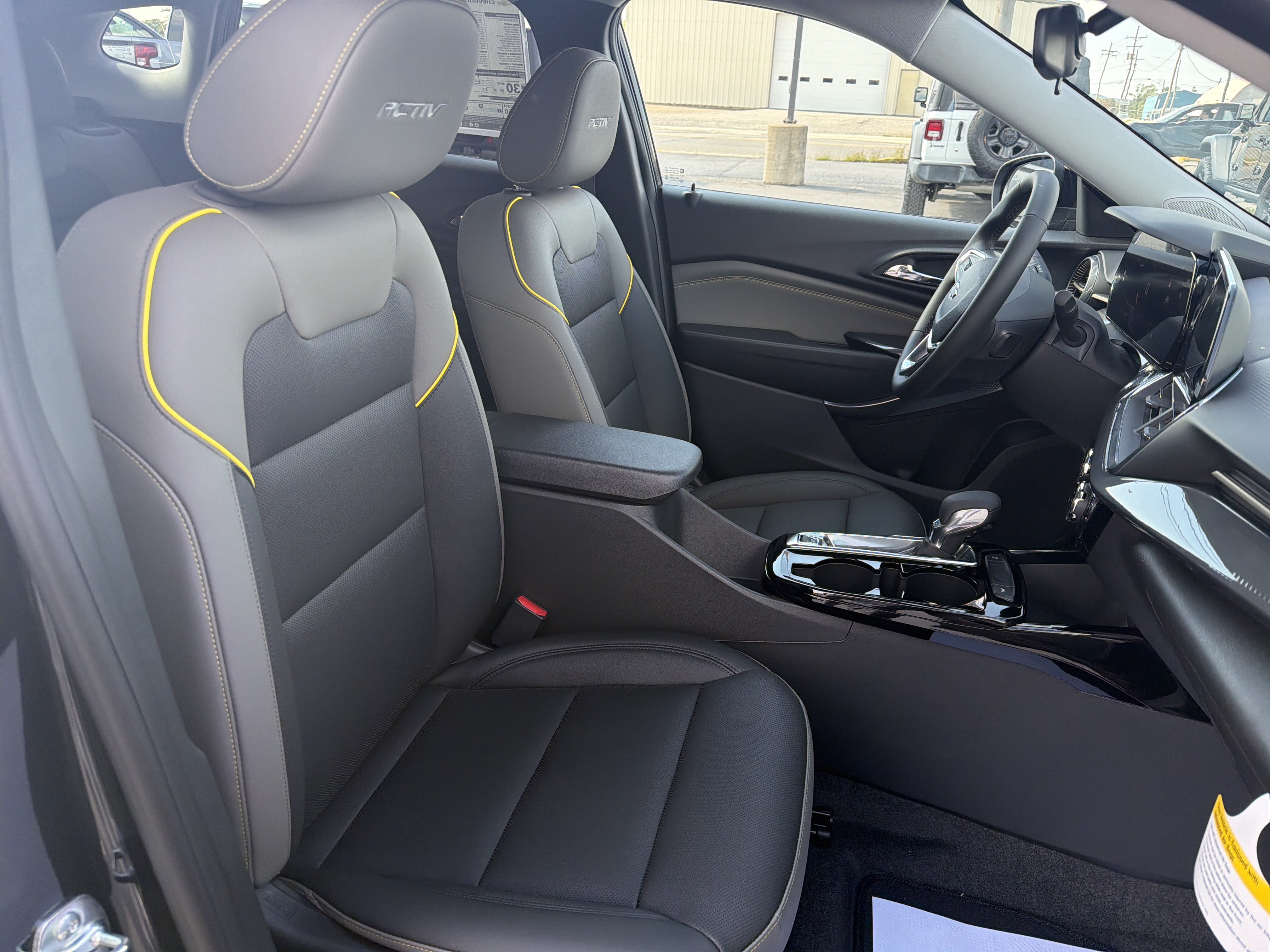 New 2026 Chevrolet Trax ACTIV w/ Driver Confidence Package FWD image 8
