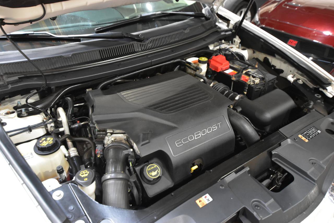 Used 2019 Lincoln MKT AWD image 51