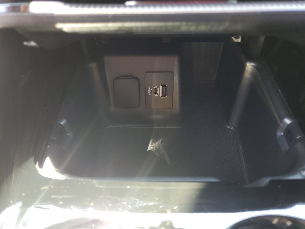 Used 2025 Ford Explorer Platinum AWD/4WD image 29