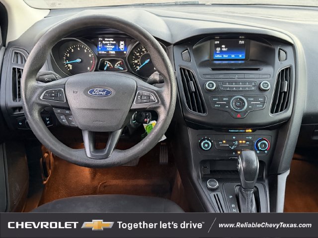 Used 2017 Ford Focus SE FWD image 12