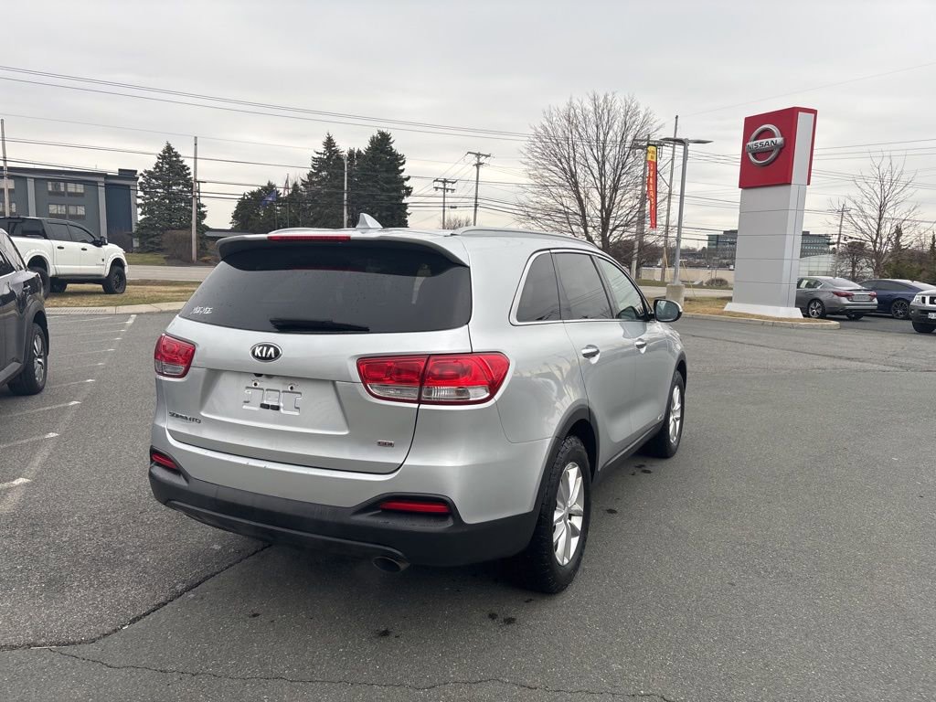 Used 2018 Kia Sorento LX image 7