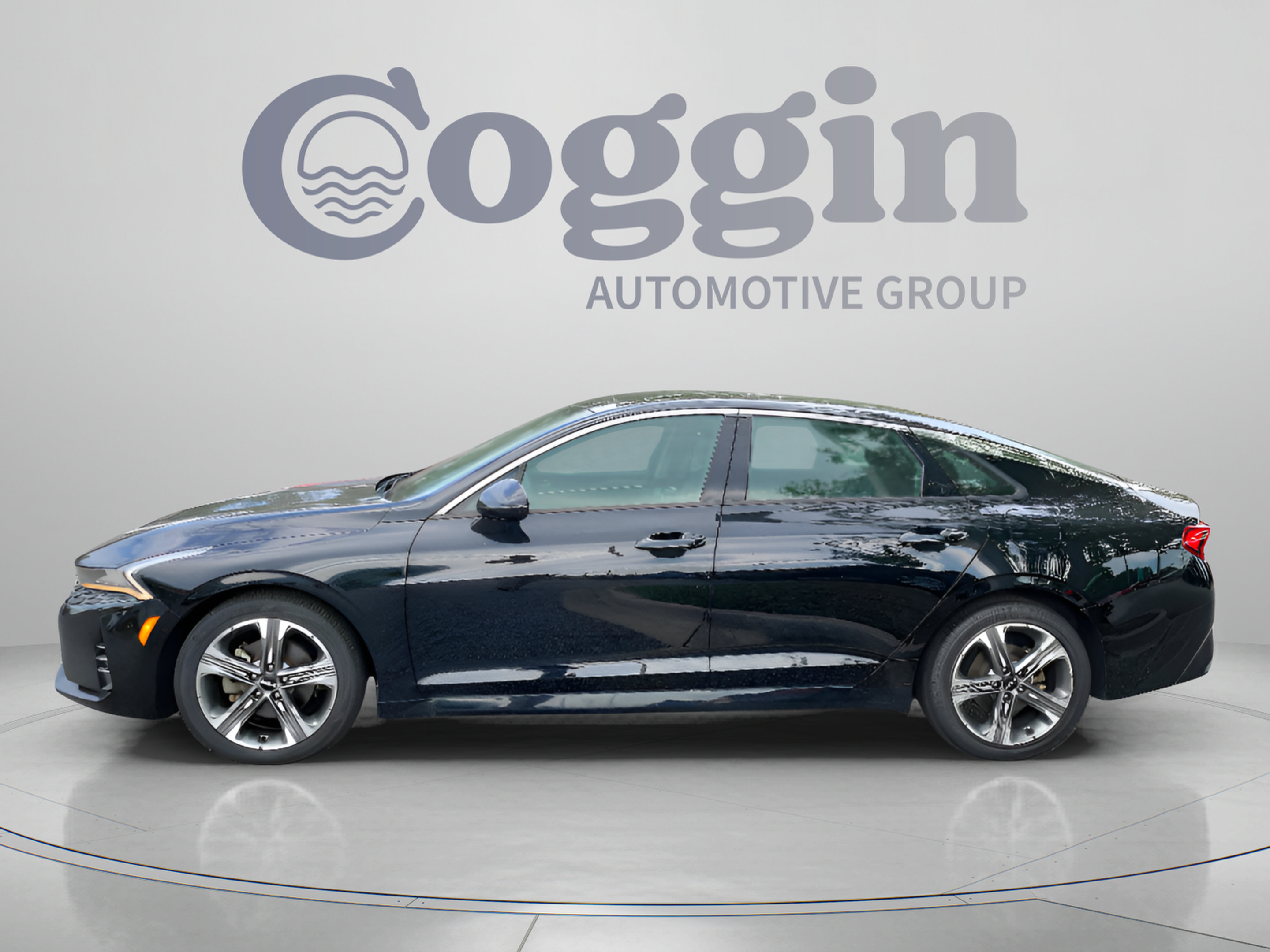 Used 2023 Kia K5 EX FWD image 2