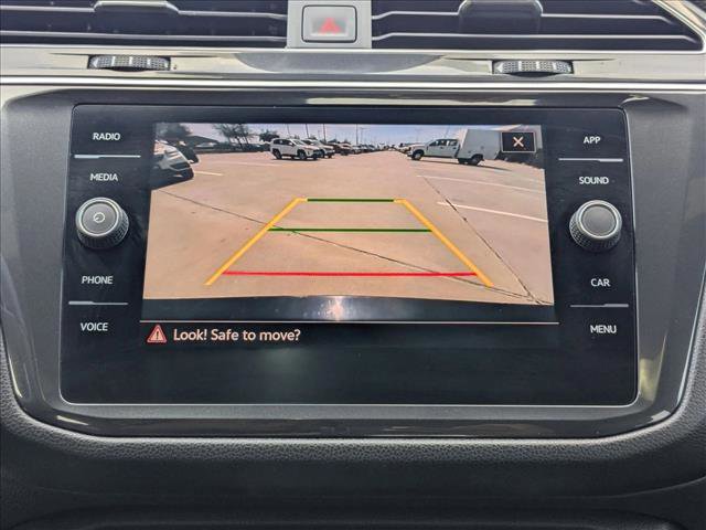 Used 2023 Volkswagen Tiguan SE R-Line image 11