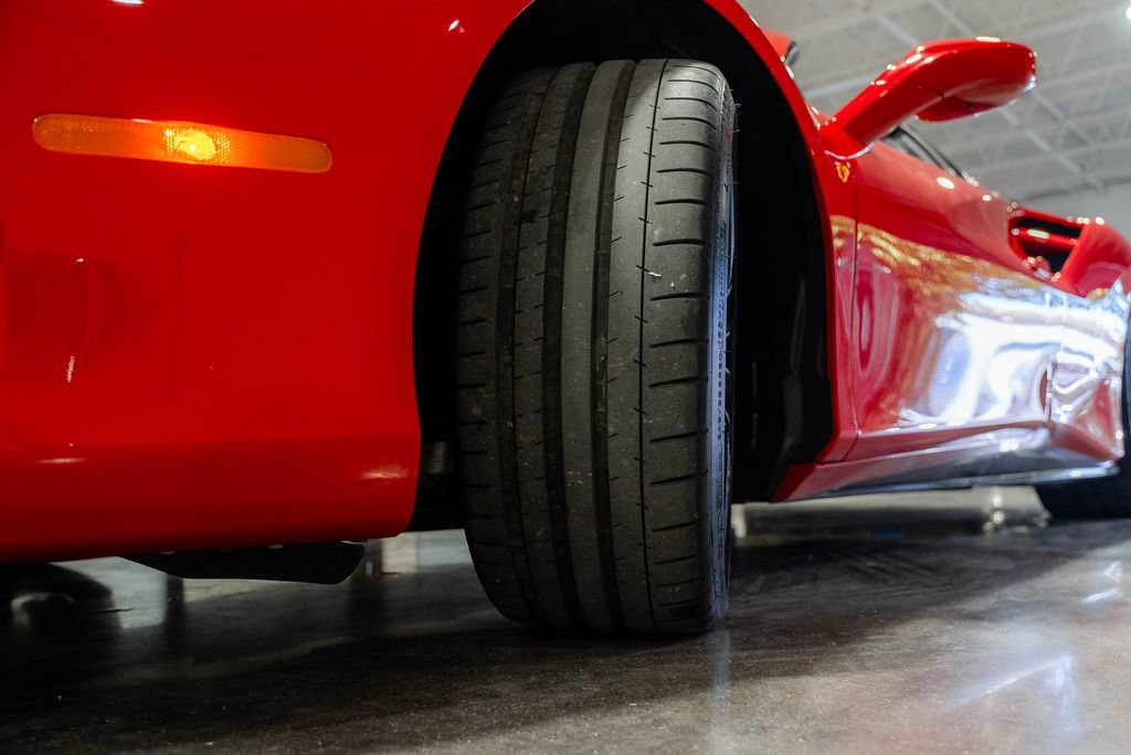 Used 2018 Ferrari 488 Spider RWD image 87