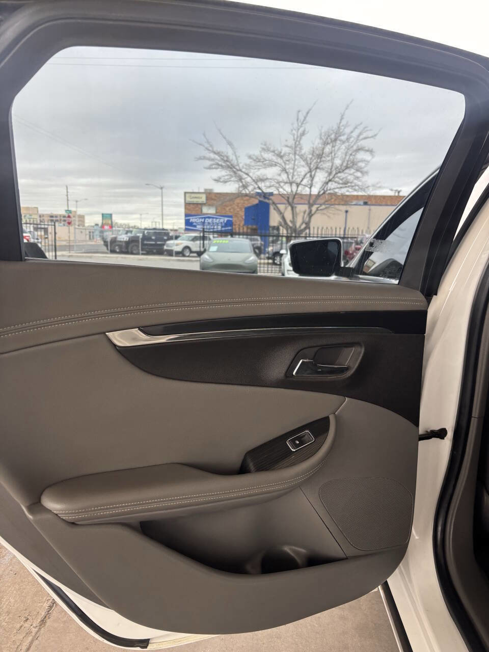 Used 2019 Chevrolet Impala LT image 16