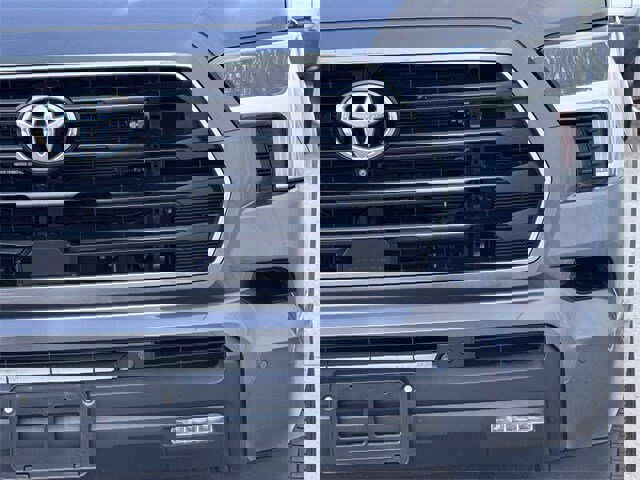 Used 2023 Toyota Sequoia SR5 w/ SR5 Premium Package image 7